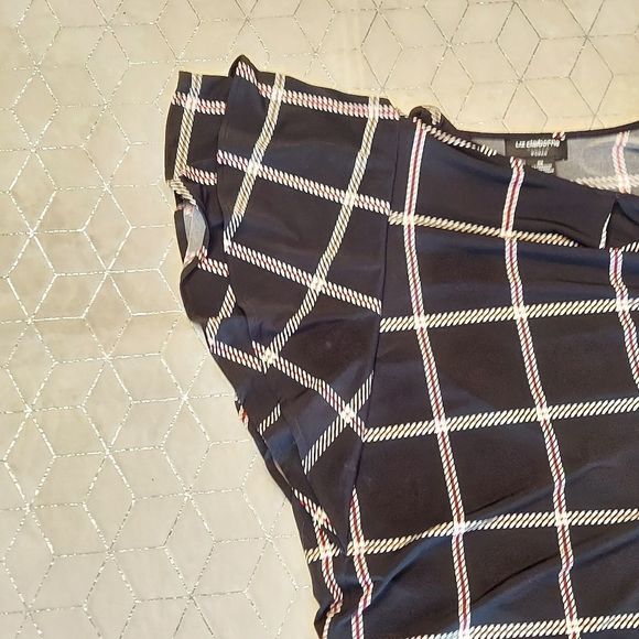 2 for $25 Liz Claiborne Career Top - Picture 5 of 5